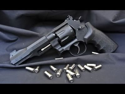 Smith Wesson M&P R8