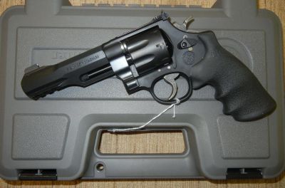 Smith Wesson M&P R8